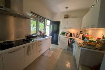 Changkat Kiara Surya