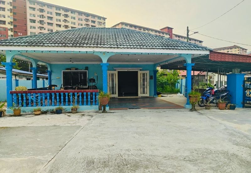 CORNER LOT Bungalow Lembah Jaya Utara, Ampang