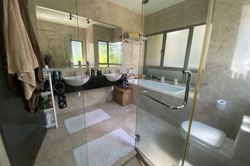 Changkat Kiara Surya