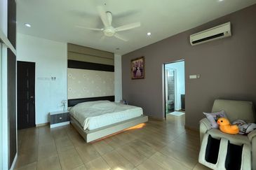 Taman Teratai Jingga