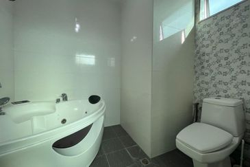 Taman Teratai Jingga