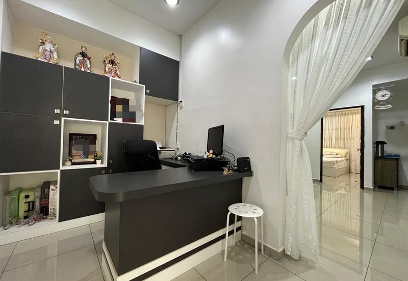 Taman Teratai Jingga