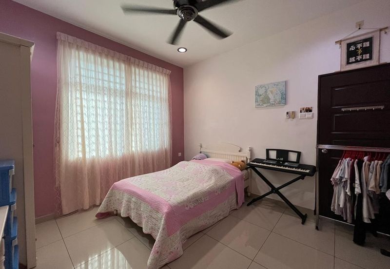 Taman Teratai Jingga