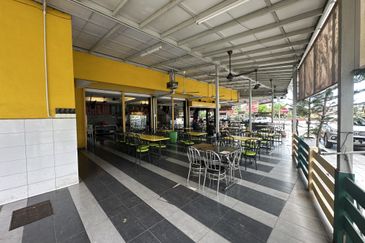 Jalan Hijau Kuning