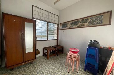 (75C) JALAN TANJUNG BENDAHARA