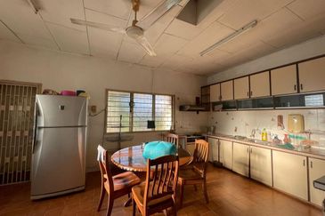 (75C) JALAN TANJUNG BENDAHARA