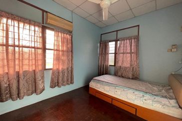 (75C) JALAN TANJUNG BENDAHARA