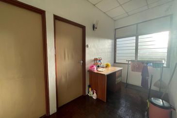 (75C) JALAN TANJUNG BENDAHARA