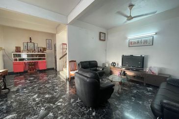 (75C) JALAN TANJUNG BENDAHARA