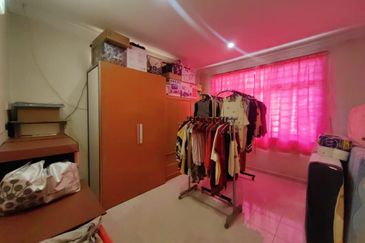 Taman Merbok, Alor Setar, Kedah, Double Storey Semi-D For Sale, Facing Southwest