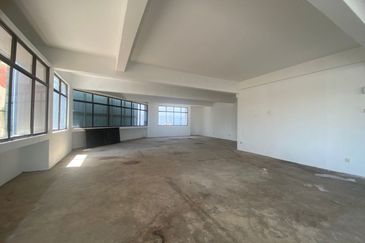 4 Storey Shoplot Corner Lot For Rent, Kompleks Tunku Yaacob, Alor Setar