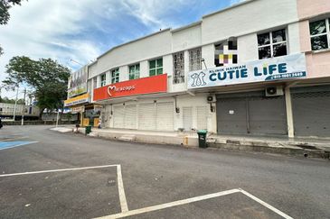 Double Storey Shoplot For Sale, Taman Suria 2, Jitra, Kedah, Facing Road