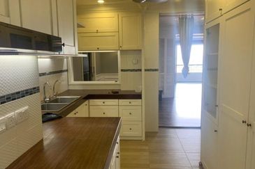 Ara Hill Condominium