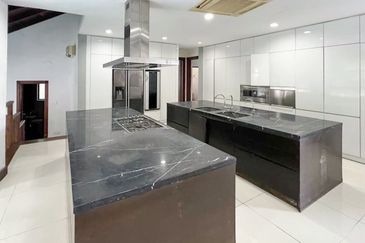 2 storey bungalow Balinese concept @ Kota Damansara