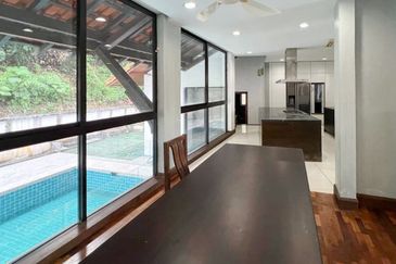 2 storey bungalow Balinese concept @ Kota Damansara