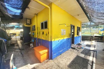 Jalan Universiti (Jalan Prof Diraja Ungku Aziz)