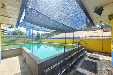 Jalan Universiti (Jalan Prof Diraja Ungku Aziz)