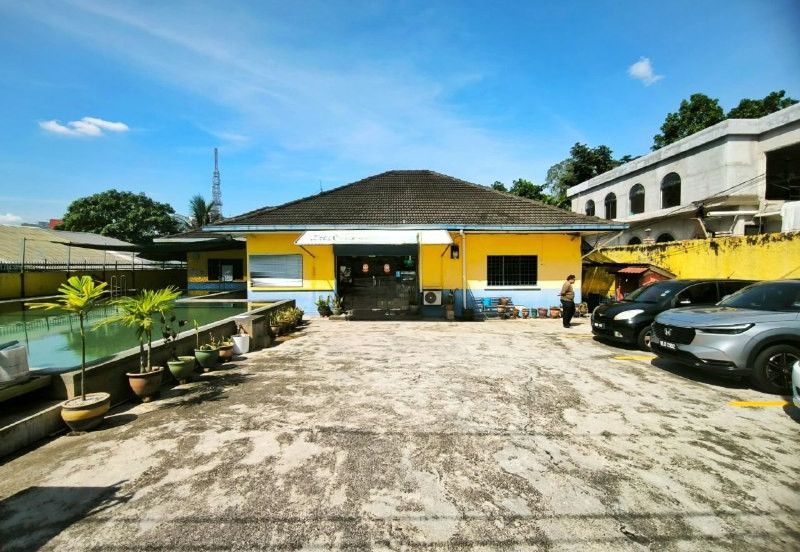 Jalan Universiti (Jalan Prof Diraja Ungku Aziz)