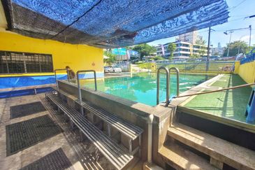 Jalan Universiti (Jalan Prof Diraja Ungku Aziz)