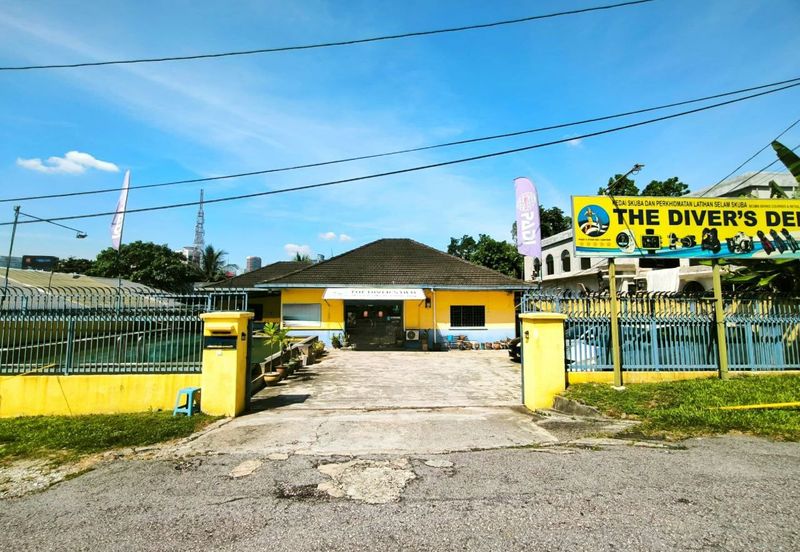 Jalan Universiti (Jalan Prof Diraja Ungku Aziz)