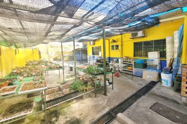 Jalan Universiti (Jalan Prof Diraja Ungku Aziz)