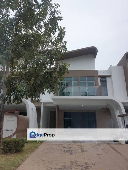 2 storey superlink courtyard villa, Selangor, Cyberjaya