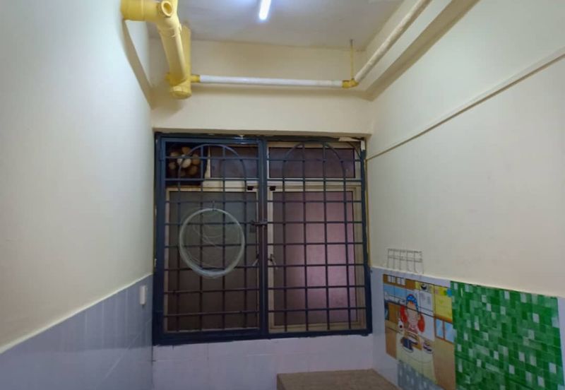 Pangsapuri Damai Mewah B