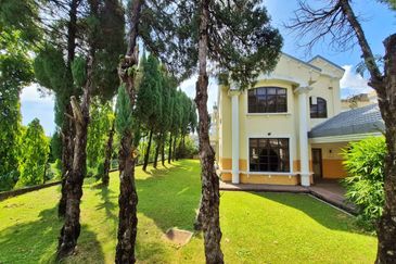 KGSAAS Golf Club, Seksyen 13