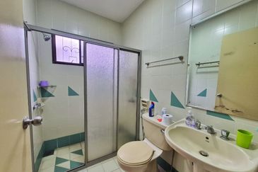 KGSAAS Golf Club, Seksyen 13