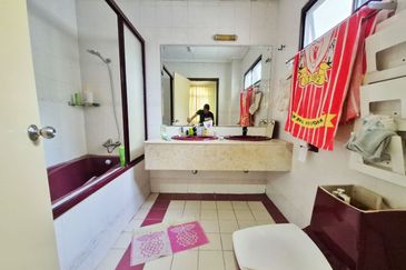 KGSAAS Golf Club, Seksyen 13