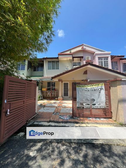  2 storey Intermediate house Seksyen 6 Kota Damansara, Selangor, Kota Damansara