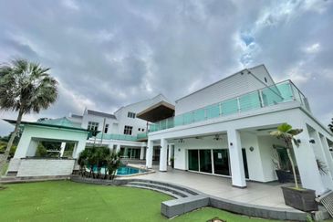 EXQUISITE FREEHOLD MANSION IN KL FOR SALE