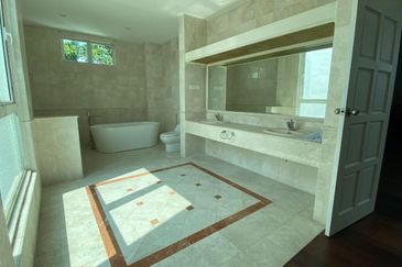 EXQUISITE FREEHOLD MANSION IN KL FOR SALE