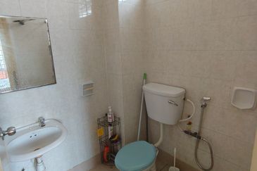 Pangsapuri Seroja Bukit Jelutong