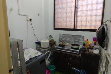 Pangsapuri Seroja Bukit Jelutong