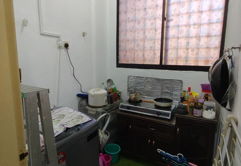 Pangsapuri Seroja Bukit Jelutong