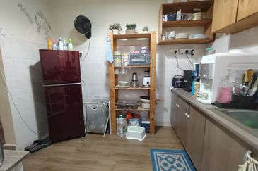 Pangsapuri Seroja Bukit Jelutong