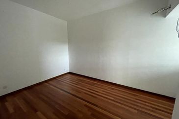 Renai Jelutong Residences