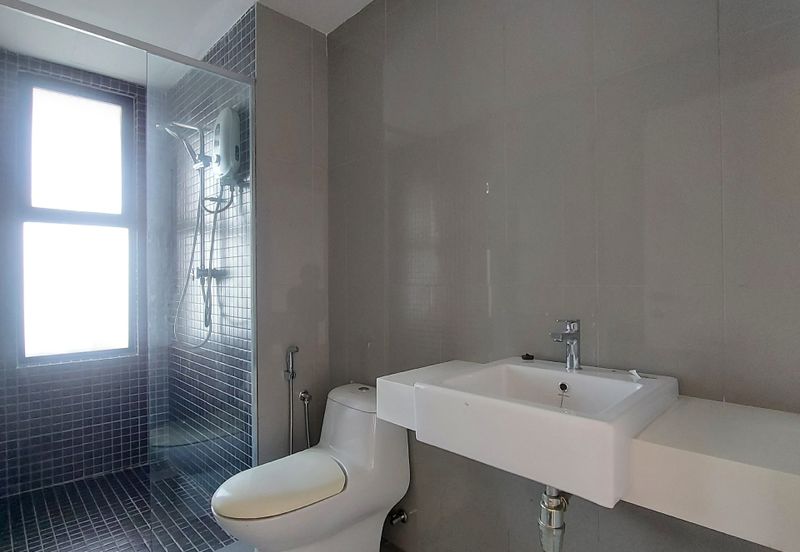 Renai Jelutong Residences