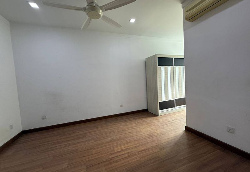 USJ Avenue @ USJ Heights