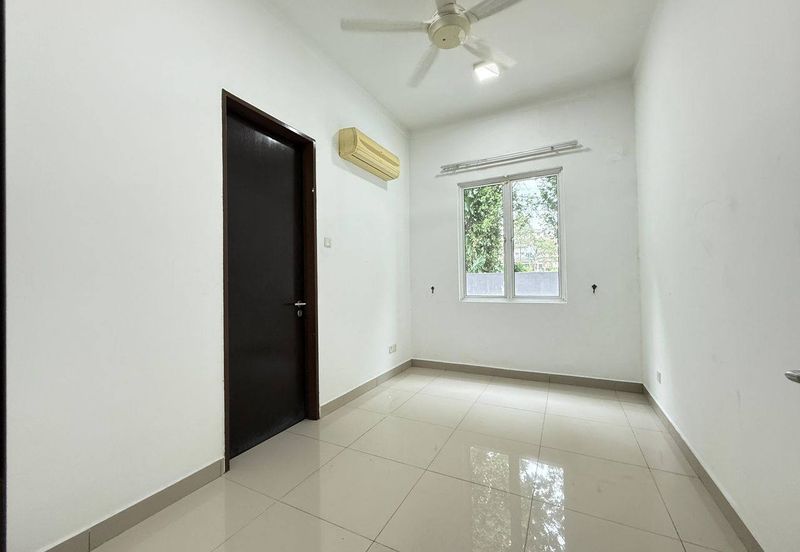 USJ Avenue @ USJ Heights