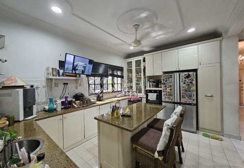 Seksyen 8, Kota Damansara