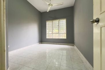 Pangsapuri Seroja Bukit Jelutong