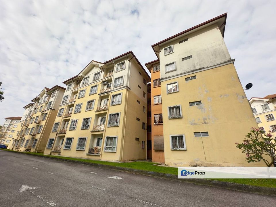  Seroja Apartment Bukit Jelutong Shah Alam , Selangor, Shah Alam