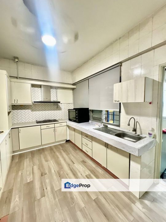 CORNER UNIT TIARA KELANA CONDOMINIUM Petaling Jaya PJ, Selangor, Petaling Jaya