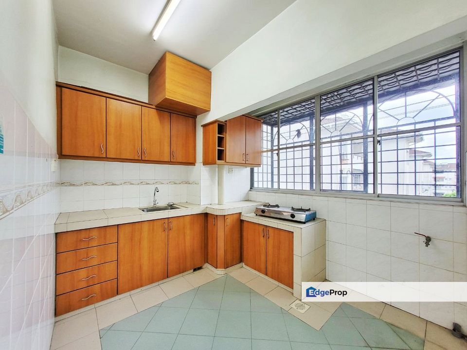 Pangsapuri PALMA PUTERI  Sect 6, Kota Damansara , Selangor, Kota Damansara