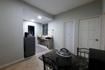 Vista Pinggiran, Taman Pinggiran Putra