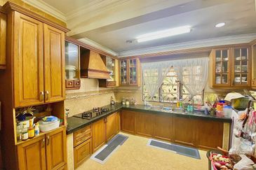 D Villa Equestrian, Kota Damansara