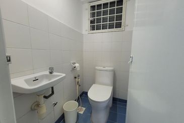 Perdana Exclusive Condominium