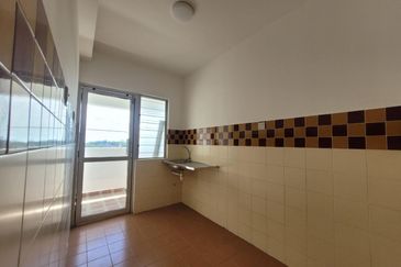 Perdana Exclusive Condominium